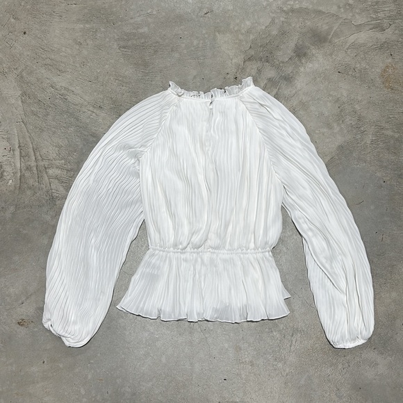 White pleated with ruffles T C EV brand top / Size S / A-53 - Picture 6 of 9
